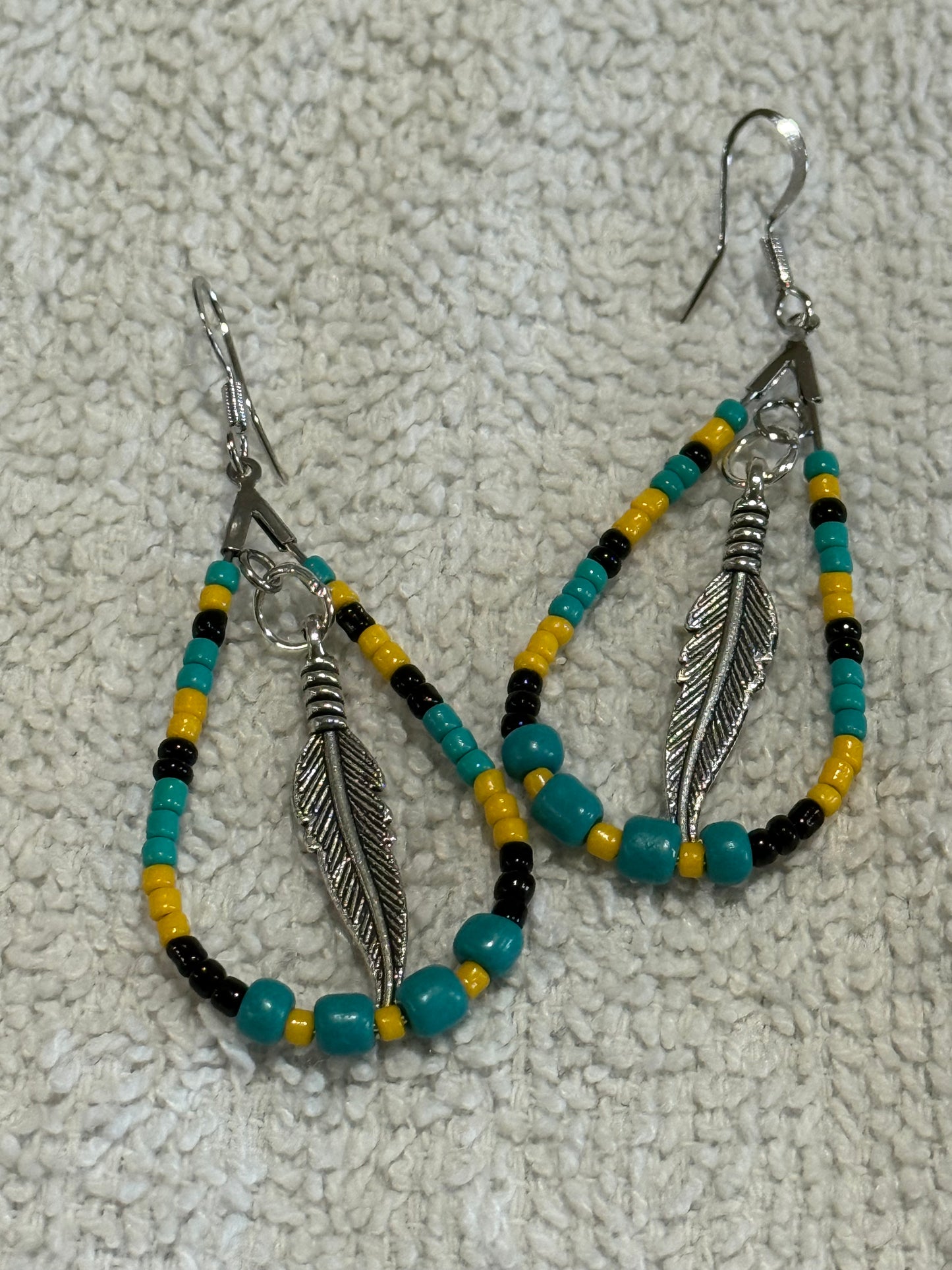 Tear Drop Feather Earring (4)