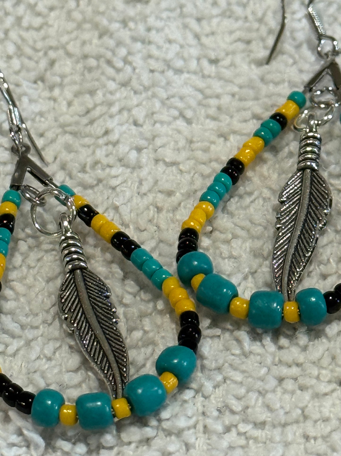 Tear Drop Feather Earring (4)