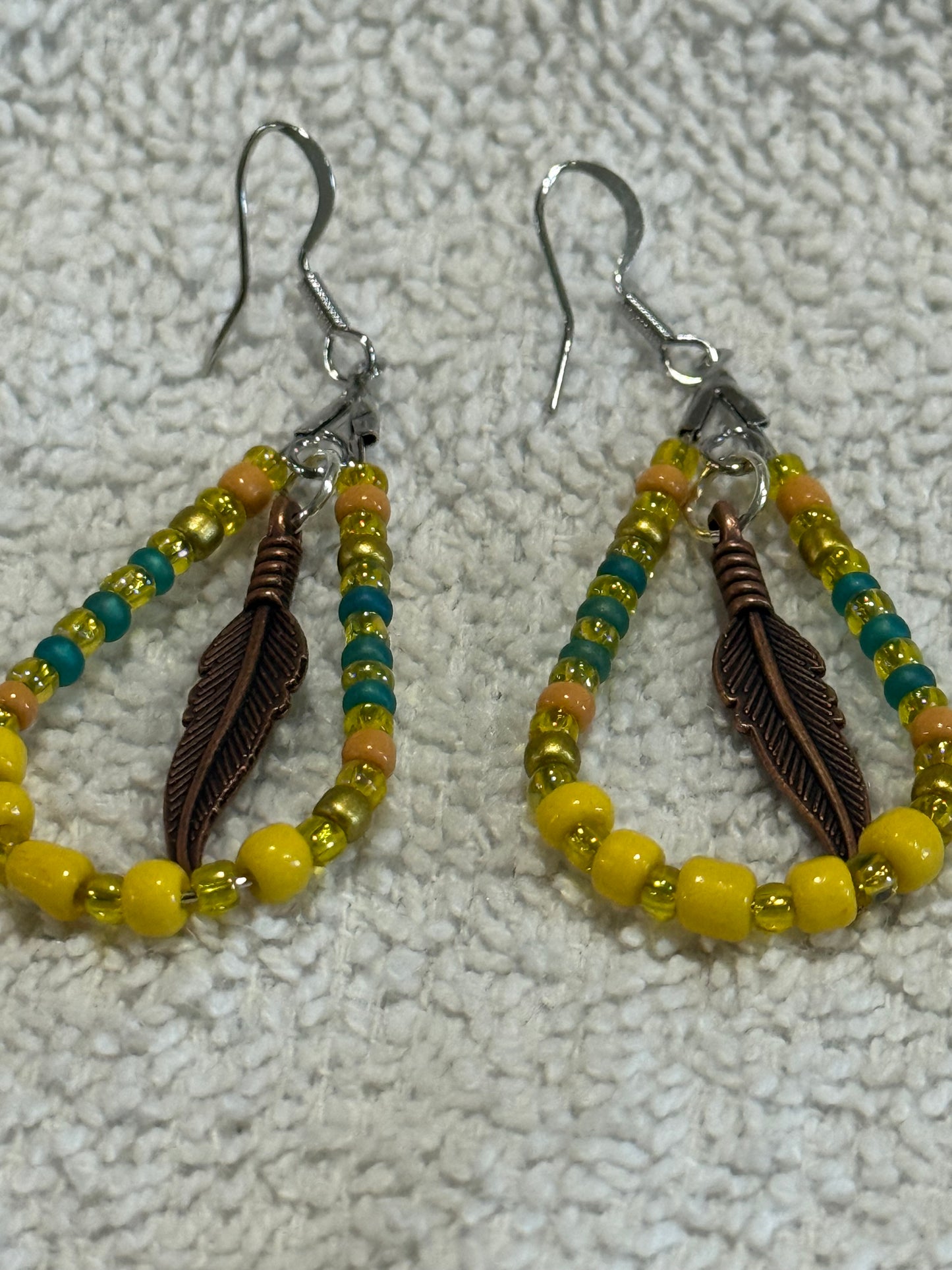 Tear Drop Feather Earring (T6)