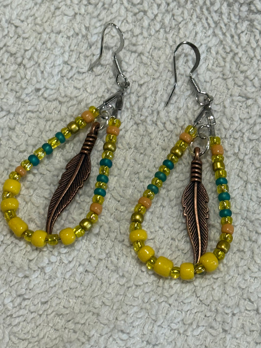 Tear Drop Feather Earring (T6)
