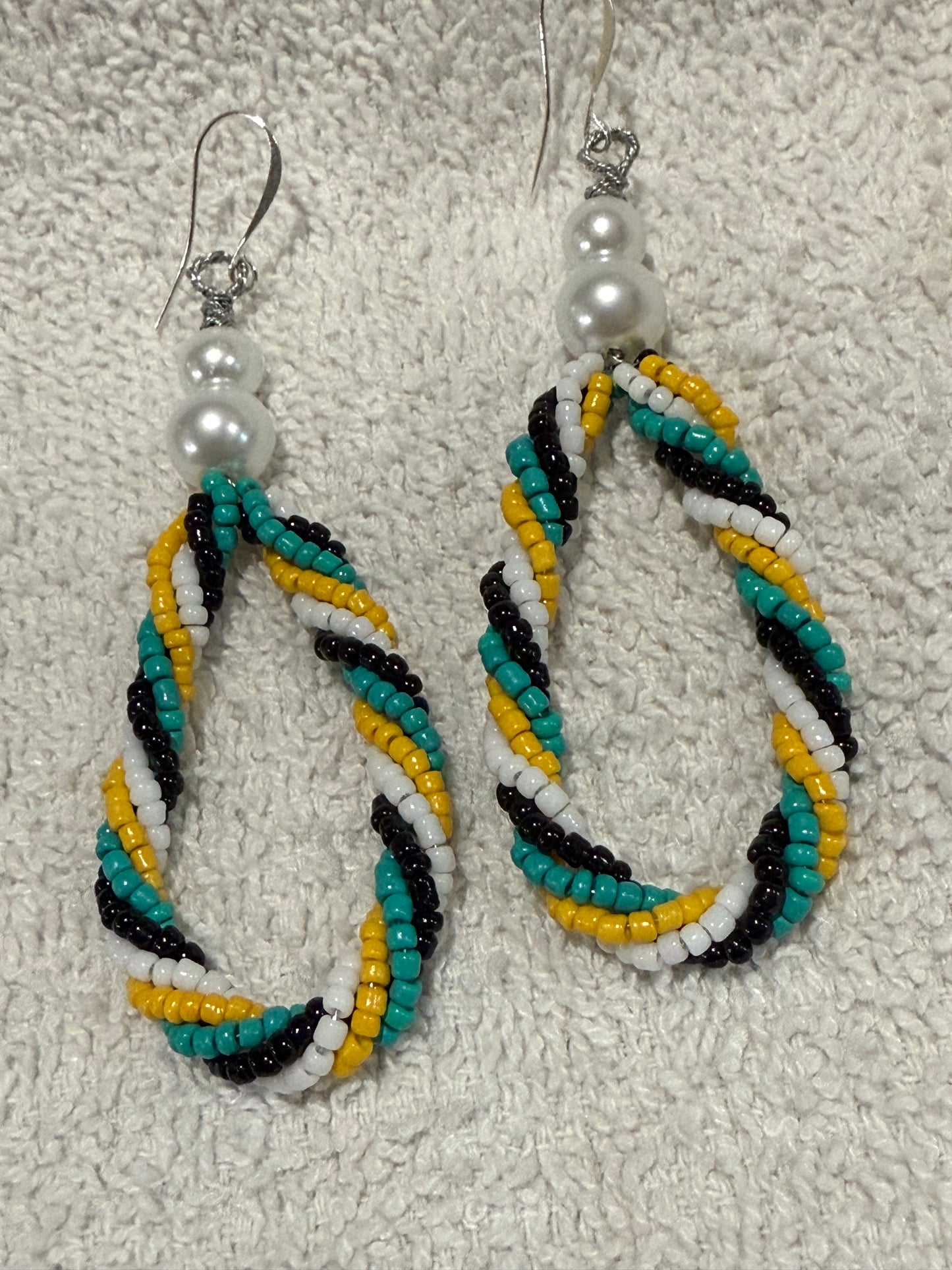 Twisted Beaded Pearl Earring   (3 5/8")